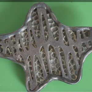 Vintage Pin Coro silver modernist open work zig-zag star brooch pin